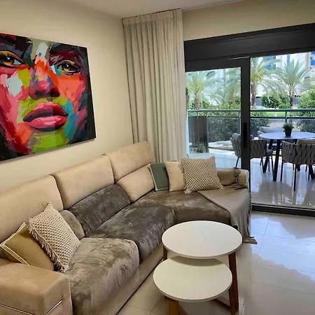 By The Beach, Cala De Benidorm Apartment *