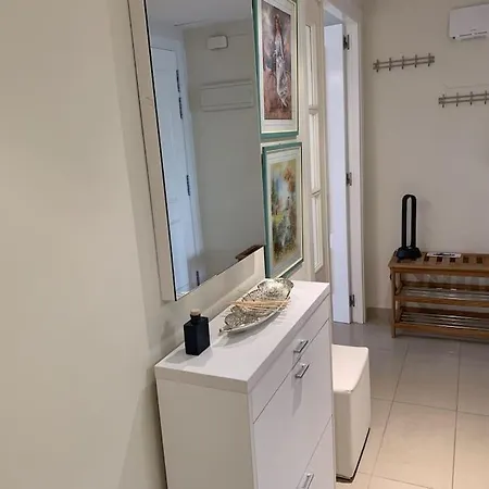 By The Beach, Cala De Benidorm Apartman