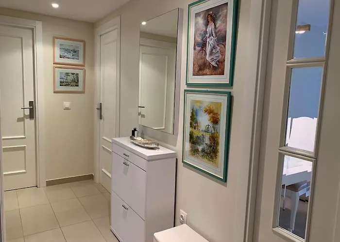 By The Beach, Cala De Benidorm Apartament *